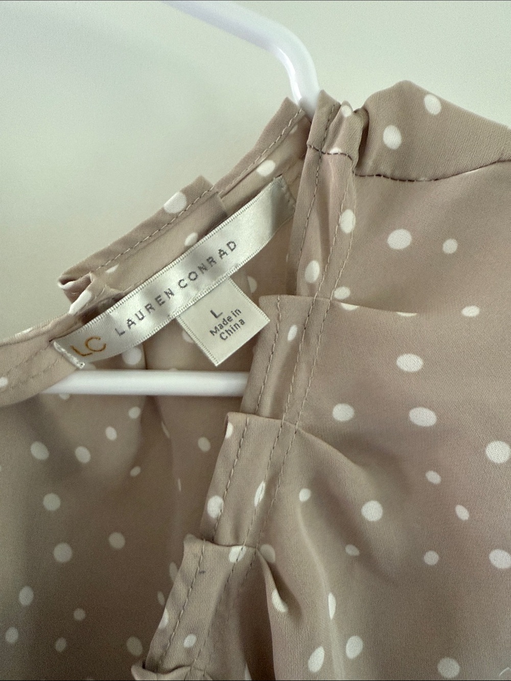 LC Lauren Conrad Taupe Polka Dot Tie-Back Cap Sleeve Blouse - Picture 4 of 4